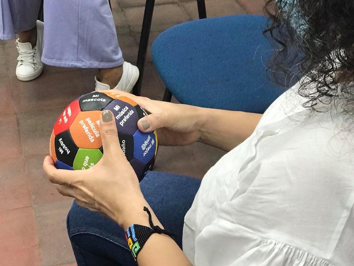 Facilitación Experiencial y Gamificacion, taller de Entrenamiento y Desarrollo, para el equipo de profesores de la escuela del Ingenio del Cauca. 

Alienando retos y posibilidades para iniciar nuestro Master Training. 

Bienvenid@s, el juego comienza.