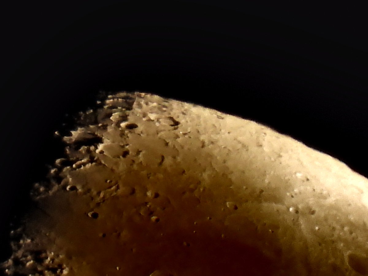 lakazel's tweet photo. Natürlich kommt #Mond! 😁Die #Mare sind umwerfend: Imbrium, Serenitatis,Frigoris, Vaporum. Norden: #Anaxagoras neben #Barrow und #Meton. Ich liebe die #JakobsMuschel 💖😉 https://t.co/Q1w2yNiRnp