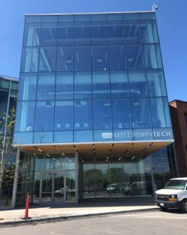 SmartTint's tweet photo. Green Bay Packers, Titletown Tech and Microsoft Smart Tint® Installation” @SmartTint on #Vimeo https://t.co/2lG0Nq3Lvm
Smart Tint® is the perfect solution for privacy on demand, projection and UV protection! #greenbaypackers #microsoft #titletowntech #smarttint https://t.co/lpbzdpYBF2