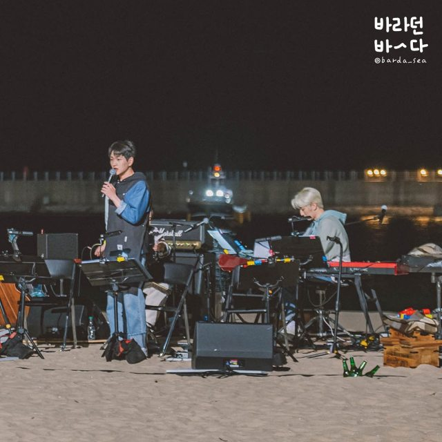 shineesounds's tweet photo. □ Onew - Sea of Hope (Unaired Performances)
    ↳ Rainy Season: https://t.co/bJO8cxXeGc
    ↳ Just Once: https://t.co/6h7Lv783J7

#ONEW #SeaOfHope #SHINee https://t.co/s2mvvaTf65