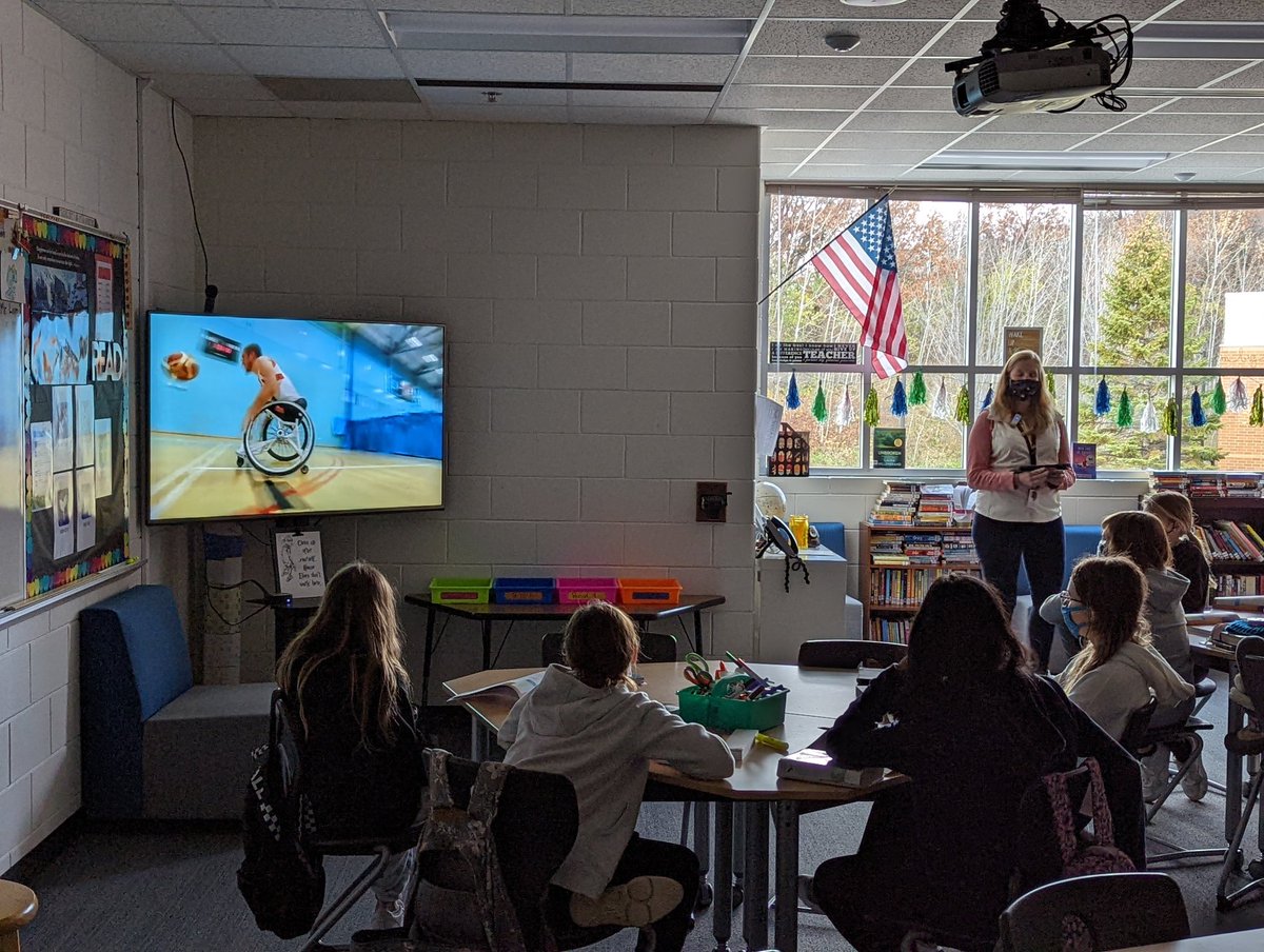 JimTrebisovsky's tweet photo. From early learning to elementary to middle to high school, our 197 teachers are amazing at facilitating learning! https://t.co/MTYFrcLCgo