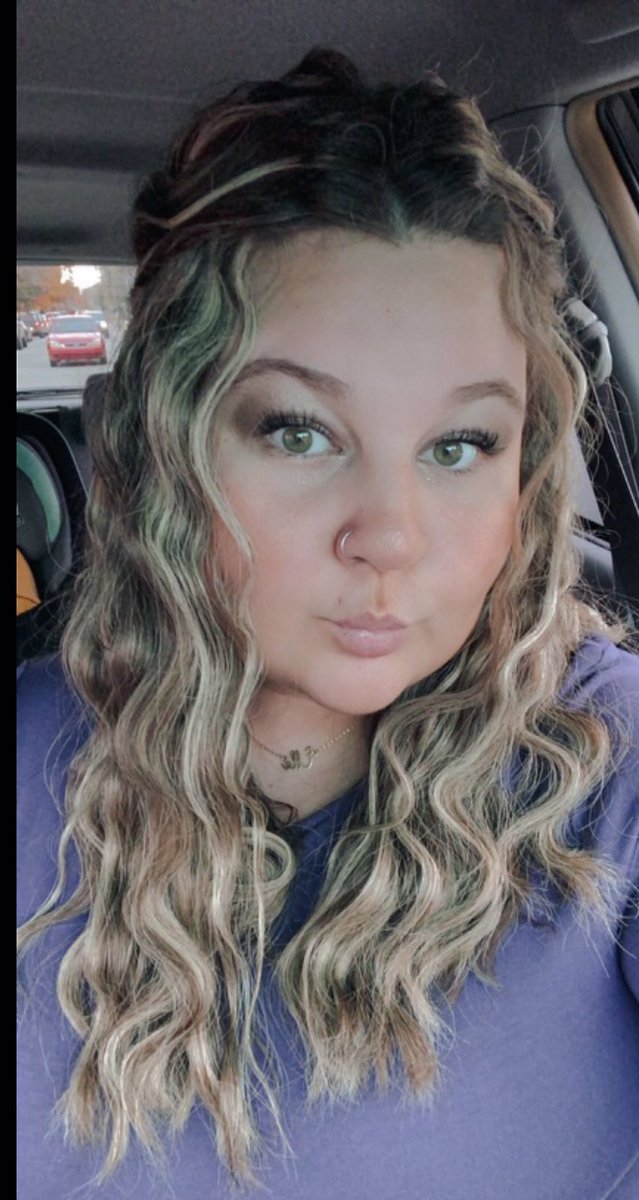 Haleightaylor24's tweet photo. Graduate in one hour! Say hello to your newest dental assistant 🥳🤩🦷 https://t.co/pe5MSViYAL