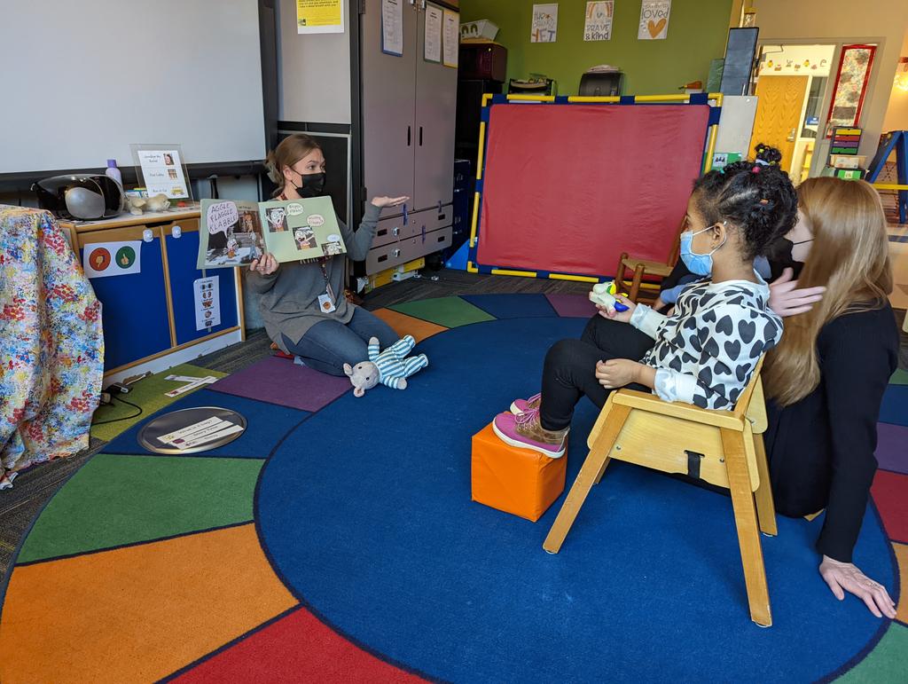 JimTrebisovsky's tweet photo. From early learning to elementary to middle to high school, our 197 teachers are amazing at facilitating learning! https://t.co/MTYFrcLCgo