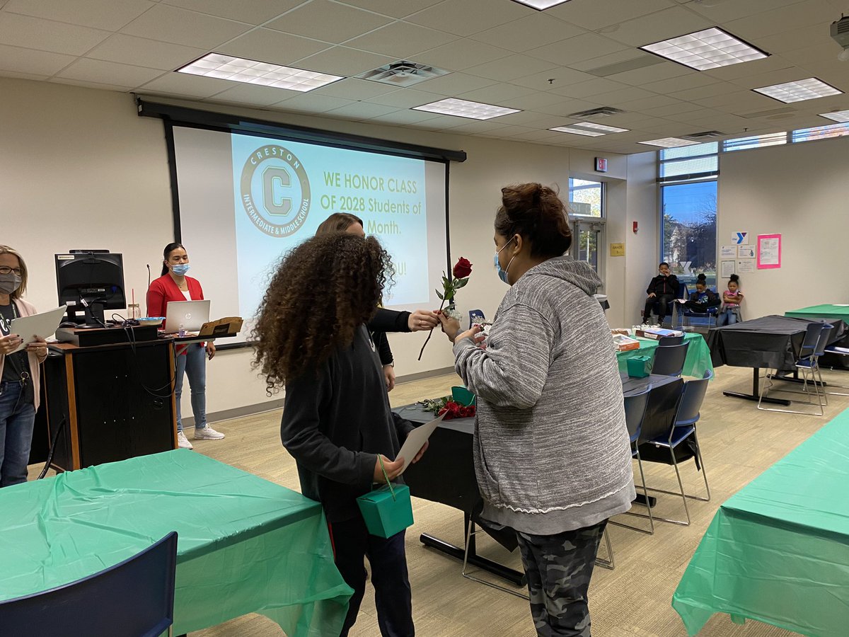 What an amazing 6th Grade Student of the Month Celebration! Thank you Ms. Barker and teachers for honoring our students and thanking their families! #warrenwill <a href="/MSDWarrenSupt/">Dr. Tim Hanson</a> <a href="/msdwarren/">MSD of Warren Township</a>