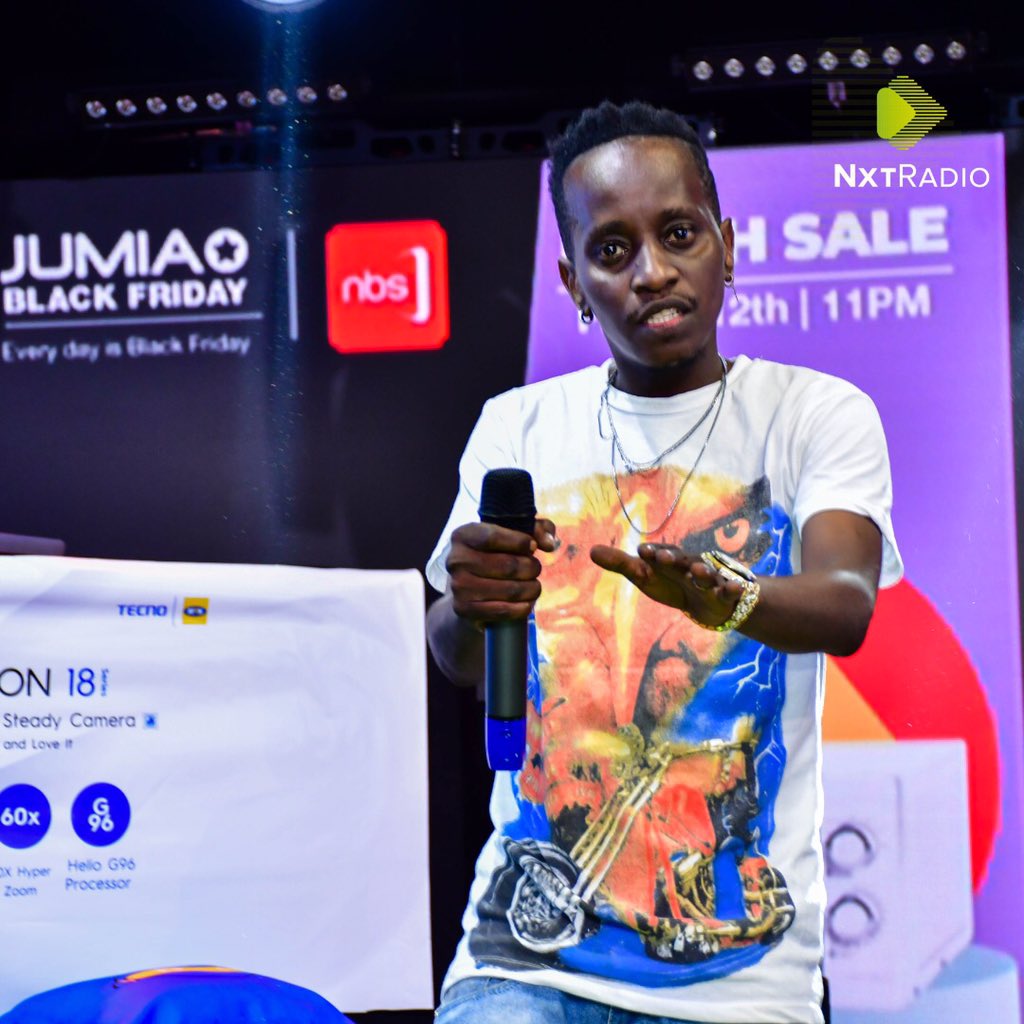 Fireliglntfi's tweet photo. He's gat lots of titles under his belt, but we preferably call him the 'King of The Mic'.

@mckatsug doing what he does best.

#NBSKatchUp #JumiaBlackBox #NBSUpdates https://t.co/hGU8rrjtZl