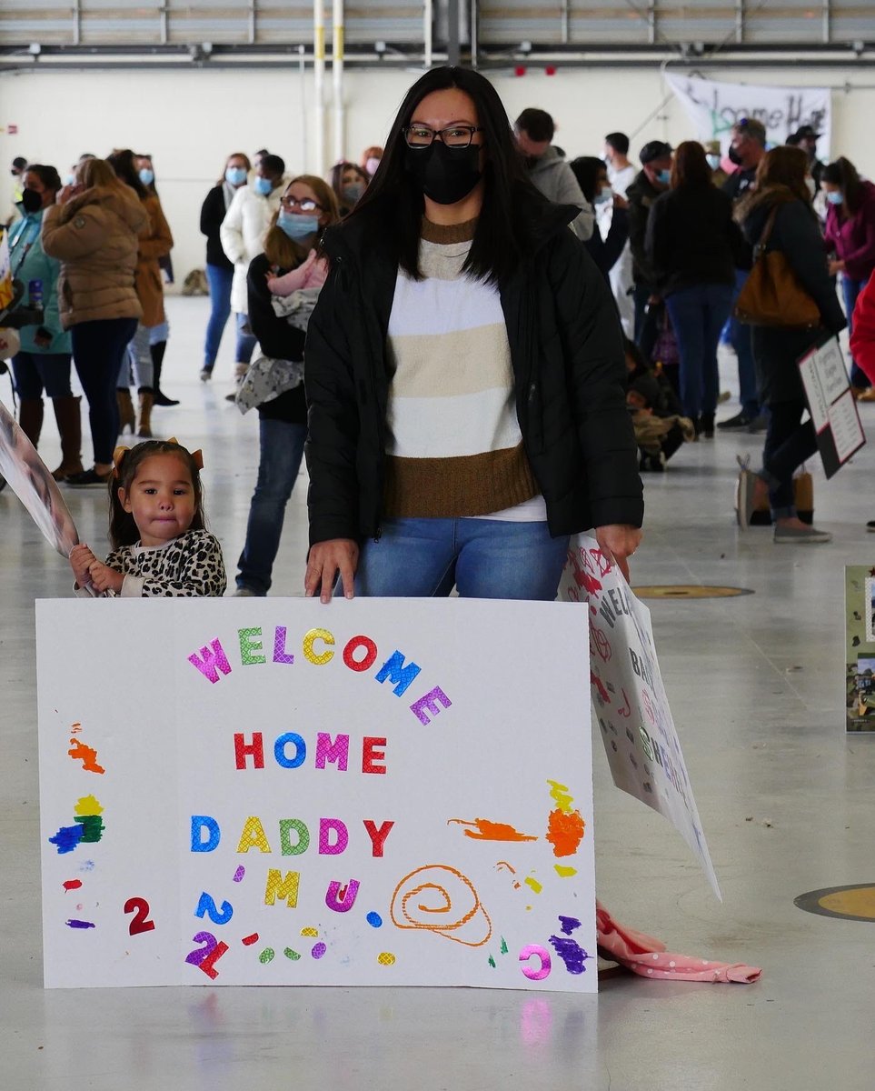 FightingFirst's tweet photo. 1st Combat Aviation Brigade returned to Fort Riley following a nine-month rotation to Europe. Welcome home, Soldiers from 1st Combat Aviation Brigade!
#PointOfVictory
#BigRedOne https://t.co/5yIeztyIU3