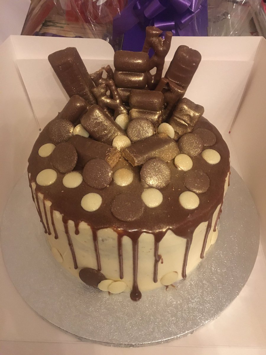 Altodd9Todd's tweet photo. Today’s quest was to make a cake for a friends boy turning 16. He loves chocolate so this should go down a treat. #chocolate #cake #cadburys #birthdayboy https://t.co/1q6qSbC24X