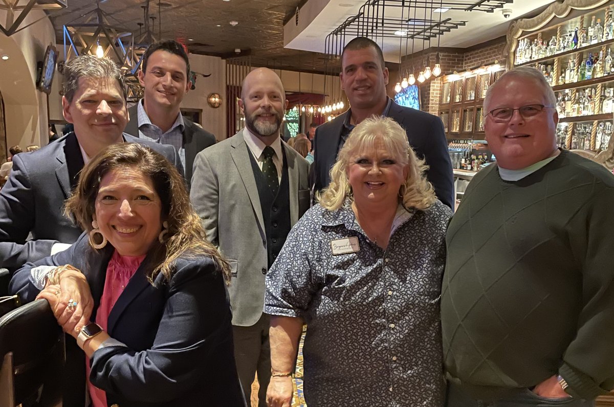 HighriseNet's tweet photo. Our #Dallas and #FortWorth Highrise Members enjoyed Happy Hour at Mexican Sugar last night. Thanks to Chair Suzanne Johns, Enrico Linscheer, J. Hardy Brown, Drew Null, Elisa Ellis, Clark Parr, Sanford Warren, Michael Mayes, and more! #mastermindgroups https://t.co/z8MoGQeeXU https://t.co/tyn4ub2vqc