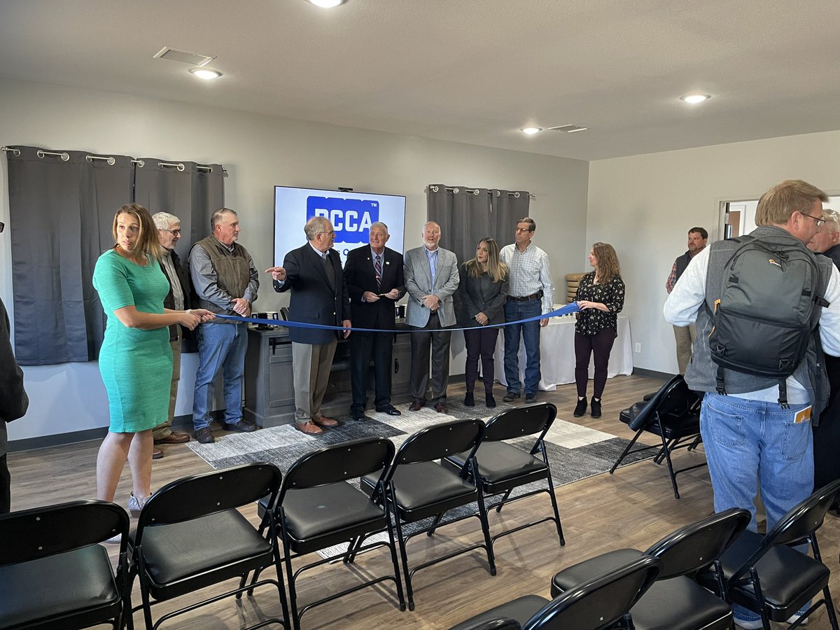 KSCoopCouncil's tweet photo. Congratulations to @PlainsCotton on the opening of their newest warehouse in Clearwater, KS! Did you know one bale of finished cotton can produce 800 bath towels! #kscoops https://t.co/AHpUgAC06B