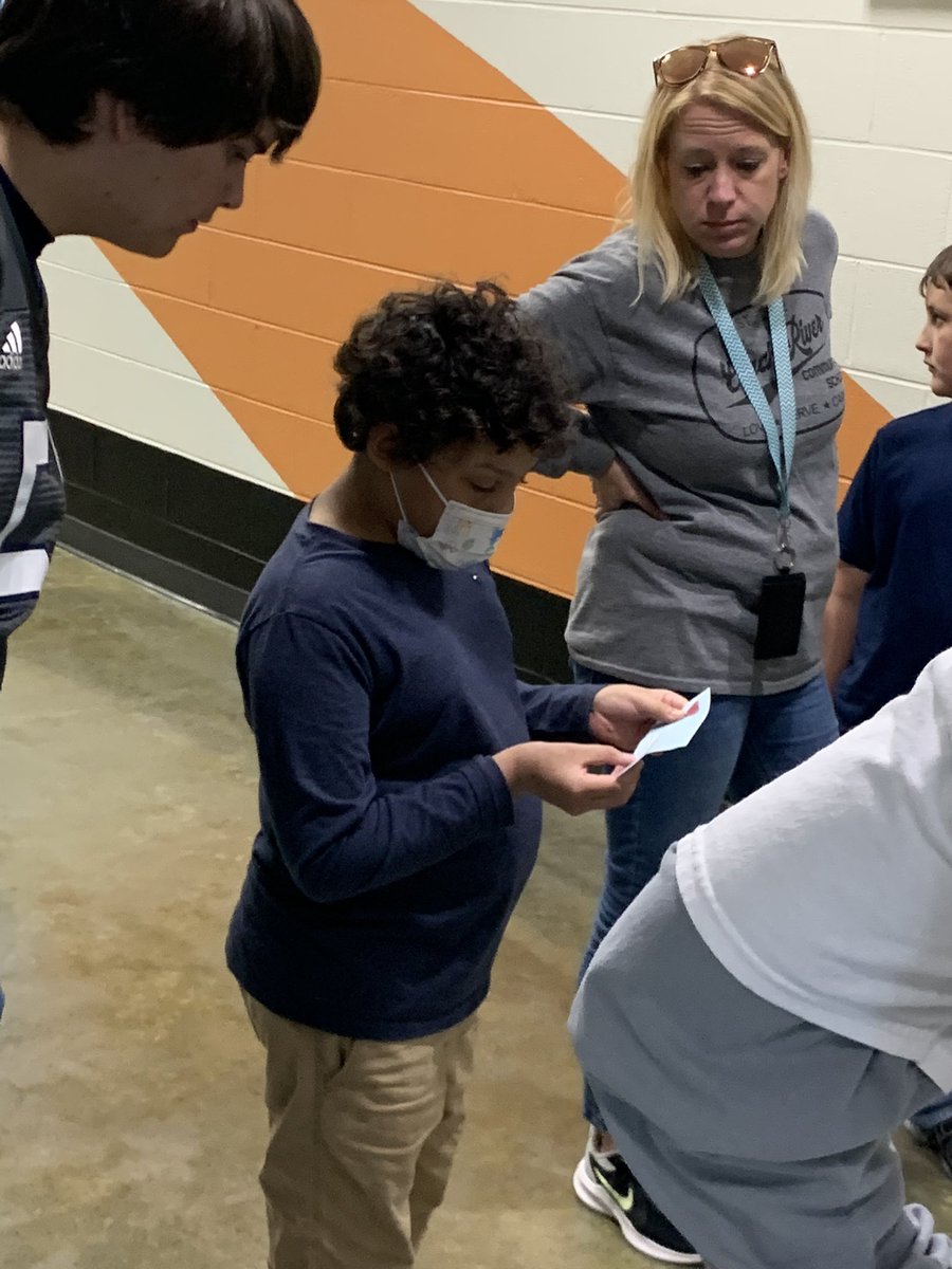 coach_Jessie's tweet photo. We also did our reading for โThe White Tableโ. Itโs a tradition at CRCS where we honor our Veterans for Veteranโs Day, and we shared it with our Mav buddies. #ReadOptionFriday #HookEm #LoveServeCare ๐ค๐ป๐ค๐ป@darrenleach33 @nate_stecker @MaverickAD1 @BenDownsACMAVS @ACSchoolsTN https://t.co/2ZjNkEa1jZ