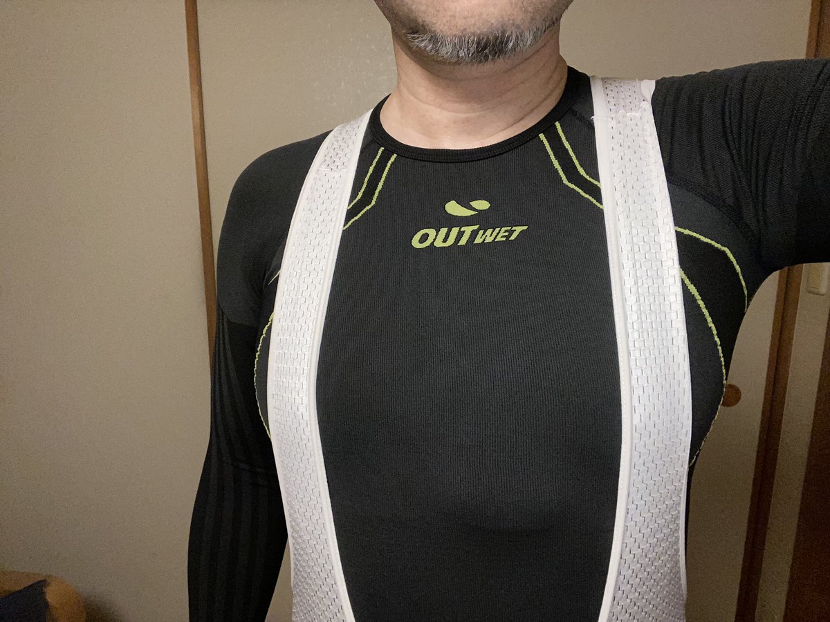 stemdesignjpn's tweet photo. 今日のインナーはワイズロード上野の店長推薦 OUTWET
アウトドア〜サイクル用のインナーで手に入る全てを購入、着用して試した結果の推薦。
説得力120%で即買いしました
#冬用インナー
#アンダーウエア
#outwet https://t.co/jvMbrnWlqF