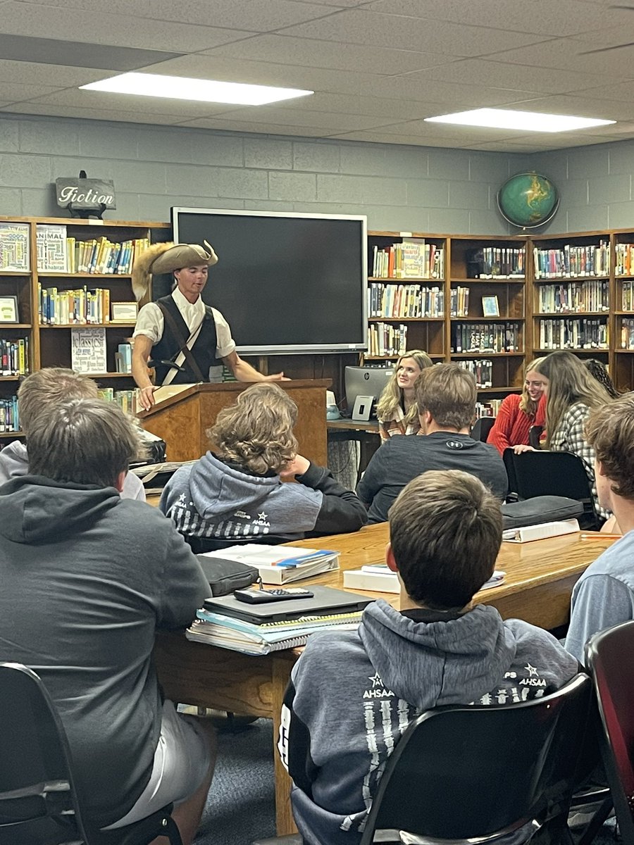 Patriot Pete talking to Mr. Dempsey's 10th grade English classes <a href="/Seth_Taylor_18/">Seth Taylor</a> <a href="/PVHSRaiders/">Pleasant Valley High</a> #RelentlessRaiders #SwordsUp