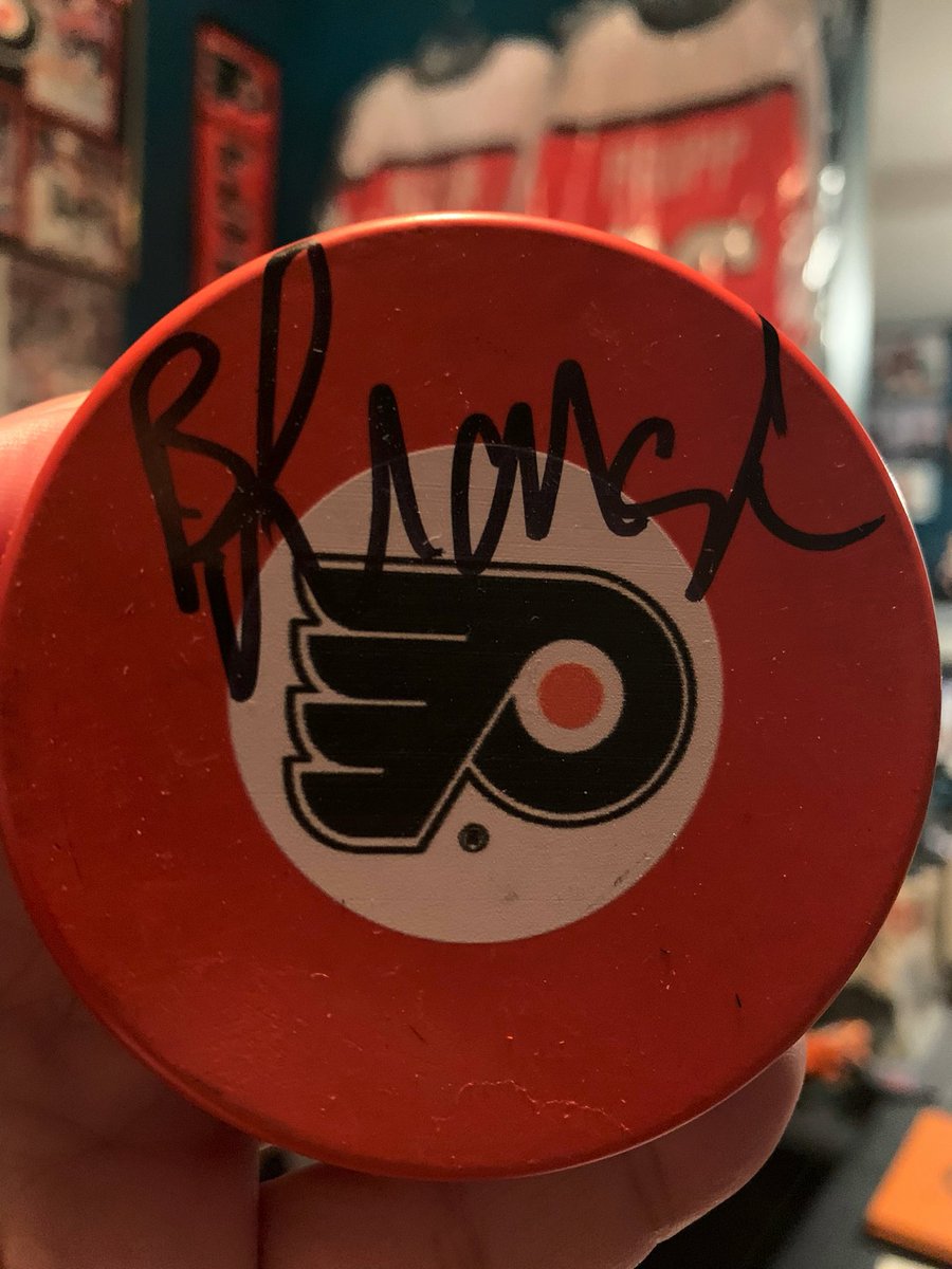 JerseyMike_FDTF's tweet photo. https://t.co/BURkOb8m53. Episode 5 is up, please follow the link. Itโs a special episode about The @FlyersWarrior program Also @BradMarshNHL and Mark Howe were nice enough to interview with my daughter. Please like and retweet this for a chance to win this puck. #FDTF https://t.co/gGBaSP9KxP