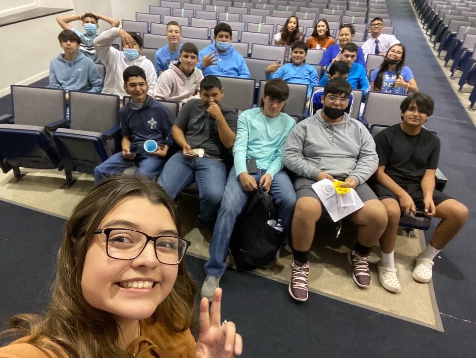 BeevilleISD's tweet photo. Eighth graders from @MorenoJrHigh toured the @BISDACJ campus Thursday afternoon in preparation for pre-registration next week. Check out more photos on our Facebook! #BISDElevate #BeInSpireD #WeAreBISD https://t.co/MTuoZaepzT
