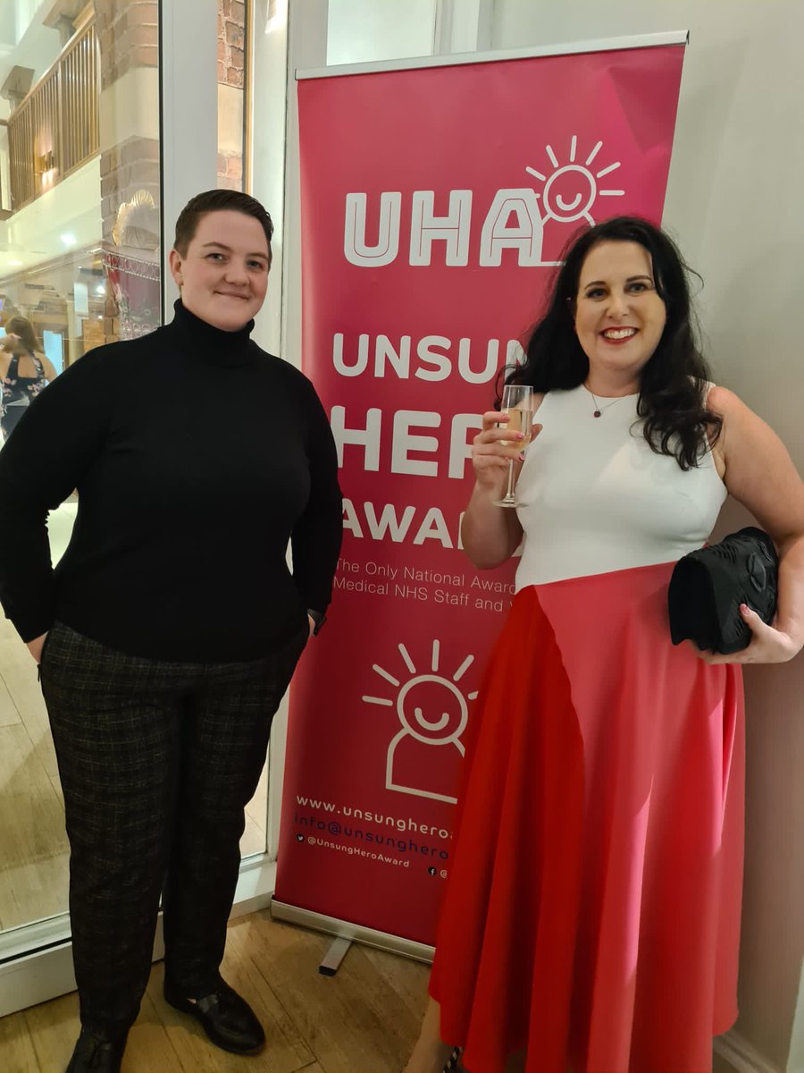CatrionaRowland's tweet photo. @NewhamHospital @MelCP17 @UnsungHeroAward Thanks all for your support- having a great time. Fingers crossed. ⭐️⭐️⭐️🤩🤩🤩🥳🥳🥳🥳#BHWellbeing https://t.co/s2IAsoyCig