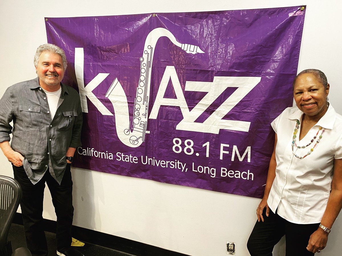 .<a href="/stevetyrell/">Steve Tyrell</a> is in studio with Rhonda Hamilton talking about his new album, ‘Shades of Ray.’