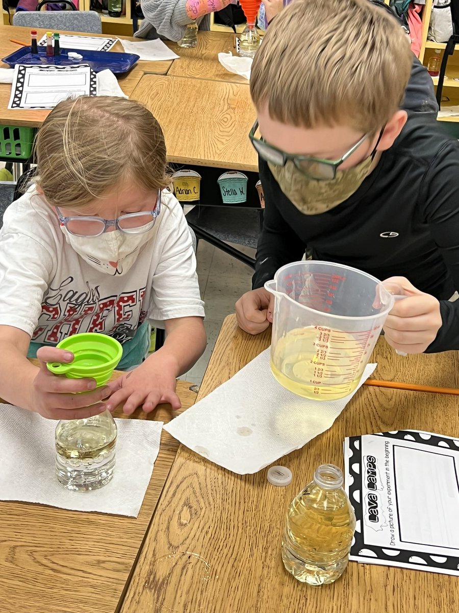 heatherldingus's tweet photo. Physical science continues for these @MulberryEagles who made lava lamps today. They observed both physical &amp; chemical changes and wrote about the properties they observed. Way to go MLB All-Stars! #OurStory @Milford_Schools https://t.co/Wha5ydLyod