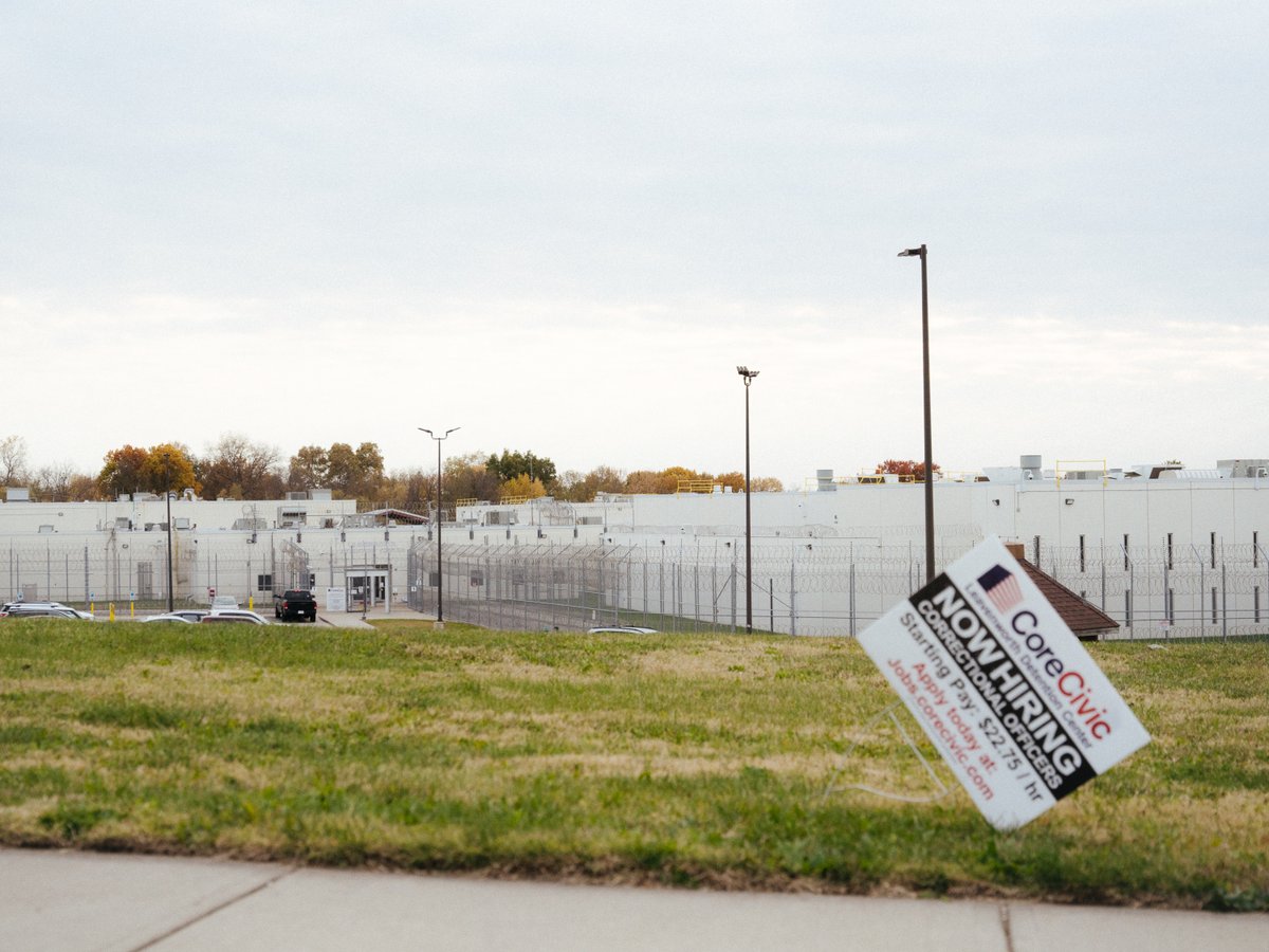 caseytolan's tweet photo. A judge called this private detention center “an absolute hellhole.” Former guards say many cell doors didn’t lock and violence is common. 
But even as the federal govt is moving detainees out, the company that runs the facility is working to keep it open: https://t.co/IgRyFRRctI https://t.co/d0e5WXKMKy
