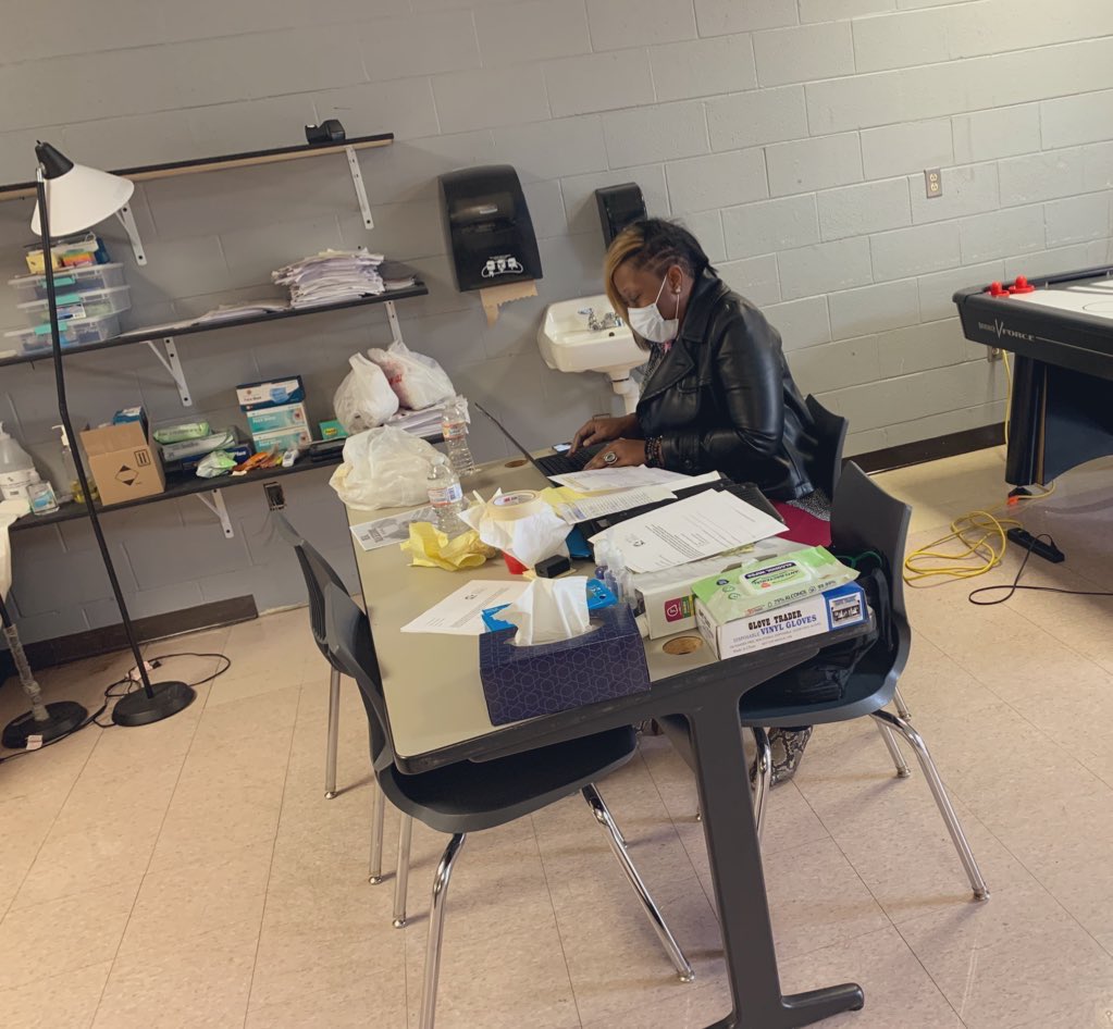 Happening now: <a href="/MetroSchools/">Metro Schools</a>, <a href="/MetroNashville/">Metro Nashville</a> #healthdept, <a href="/PearlCohnHS/">Pearl-Cohn</a>, &amp; <a href="/starsnash/">STARS Nashville</a> all partnering for #COVID19vaccines. #CommunityHubCenter <a href="/MiriamHarring14/">Miriam Harrington, Ed.D</a>  <a href="/buggsforschools/">Christiane Buggs</a>