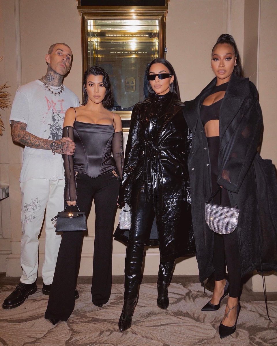 Kim Kardashian tweet media