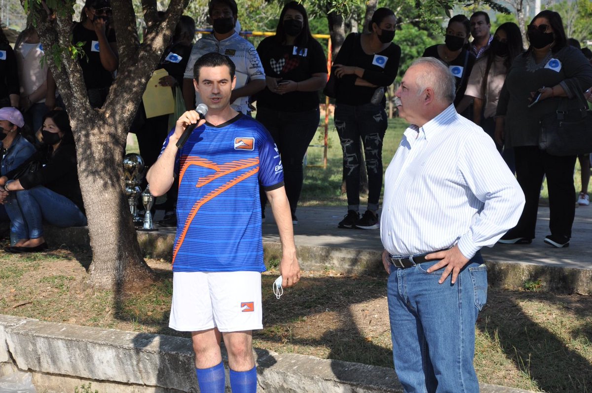 Hoy acudí al Centro Deportivo del IPSSET, a inaugurar el Primer Torneo de Fútbol  Inter Dependencias de la Secretaría General de Gobierno de Tamaulipas... ¡Suerte a todos, qué gane el mejor!

#ElDeporteNosUne #SecretaríaGeneralTam