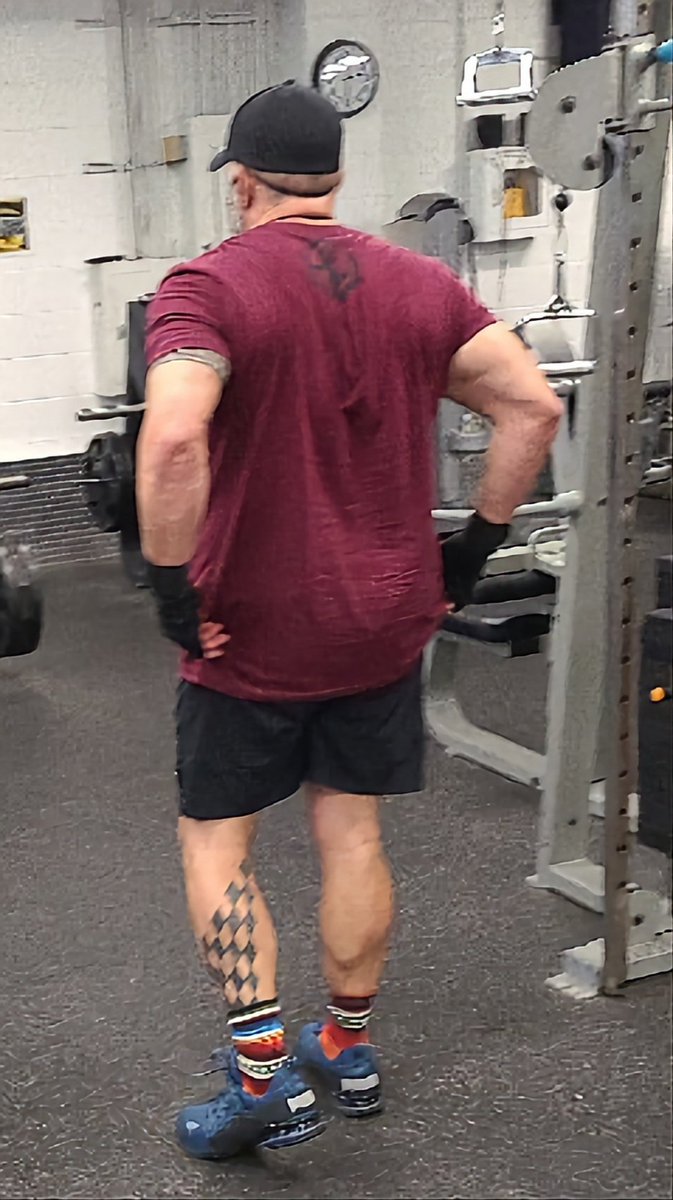warriorpoet43's tweet photo. Turning 51 years old in 49 days. Warmest Mahalo to all my fitness peeps on this silly bird app for the continued motivation!! https://t.co/HZQZZPwSkx