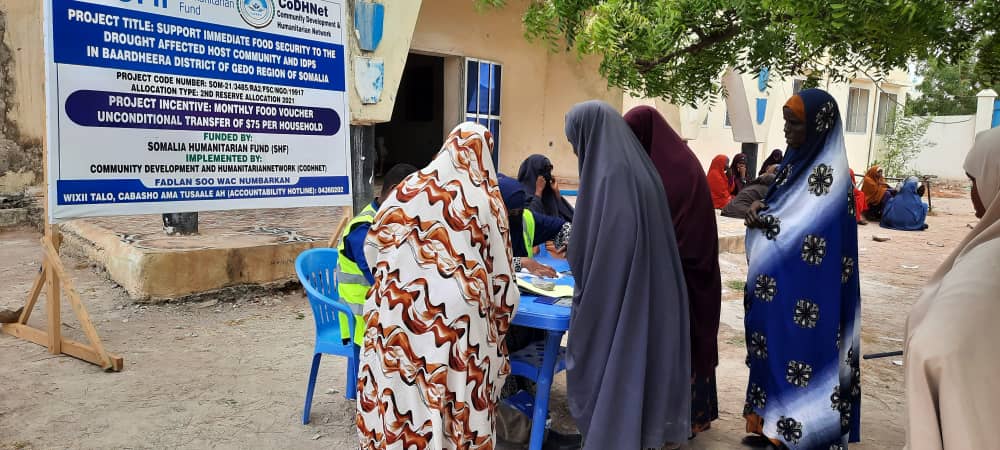 CODHNET's tweet image. @CODHNET distributed Food Vouchers to 1847Households to Support immediate food security to the drought affected host community and IDPs in Baardheere District of Gedo Region of Somalia funded by #SHF for RA2.
@shf_somalia @OCHASom @FSCluster @afifai20 @KhalifAbdihakim