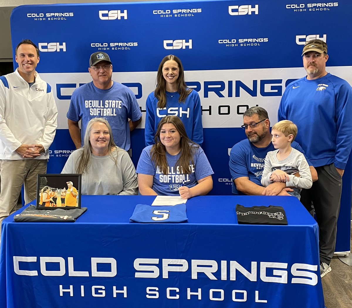 ColdSpringsHigh's tweet photo. This afternoon CSH senior Emma Black signed a softball scholarship with Bevil State Community College. Congratulations Emma and best of luck in the future. @CullmanTribune @winfreyjake @bevillstate https://t.co/E1Q1kQv2BR