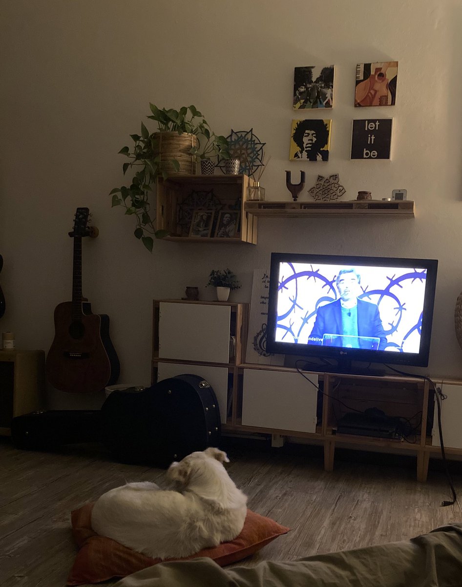 Rosaria_Nat's tweet photo. Inizia la mia nuova vita a Bologna, fatemi un “in bocca al lupo”#propagandalive https://t.co/1ZIgZqxeKL