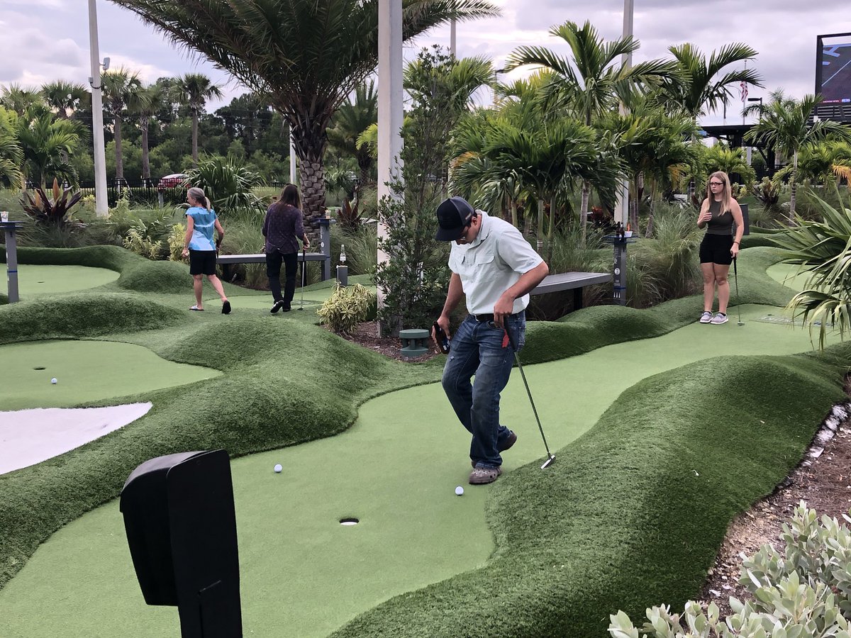 AndysTurf's tweet photo. Great event today by the @EGCSA2016 at @PopstrokeGolf Fort Myers. Glad to be a part of the chapter. Keep up the great work!!! https://t.co/Hgc2HsrujI