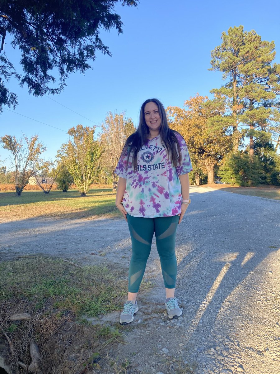 hanner_boo's tweet photo. baggy shirts are traumatizing after you loose a bunch of weight… 😅 https://t.co/RuVm8WBIlO