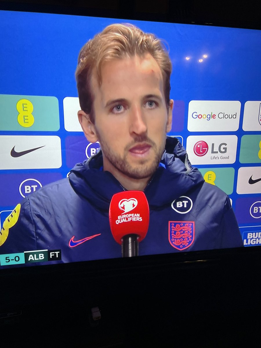 Brogsone's tweet photo. I thought this was a World Cup qualifier it's not what the microphone is telling me #WorldCupQualifiers #WorldCup @itvstudios sort it out https://t.co/iaSGTeeU0V