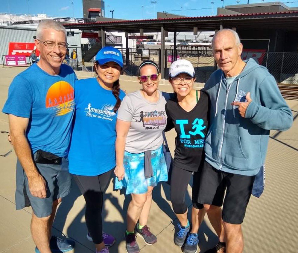 TheOtherLori's tweet image. Got to listen the ever wonderful @BartYasso speak today. See you tomorrow. @bermudababe76 this is for you! 💙 #runchat #spreadinginspiration #RVAMarathonweekend #Megsmiles