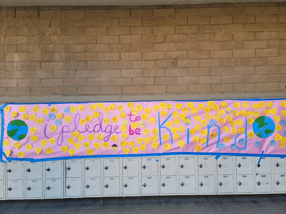 SnowlineKind's tweet photo. #WorldKindnessDay2021 has not disappointed. There is so much going on around @SnowlineJUSD and the idea of #SnowlineKind is on full display. 

Let's keep up the #Kind work. Here are some great posters put up by @Serrano_Nation students!

#SnowlineUnited https://t.co/EY03q0KP2G
