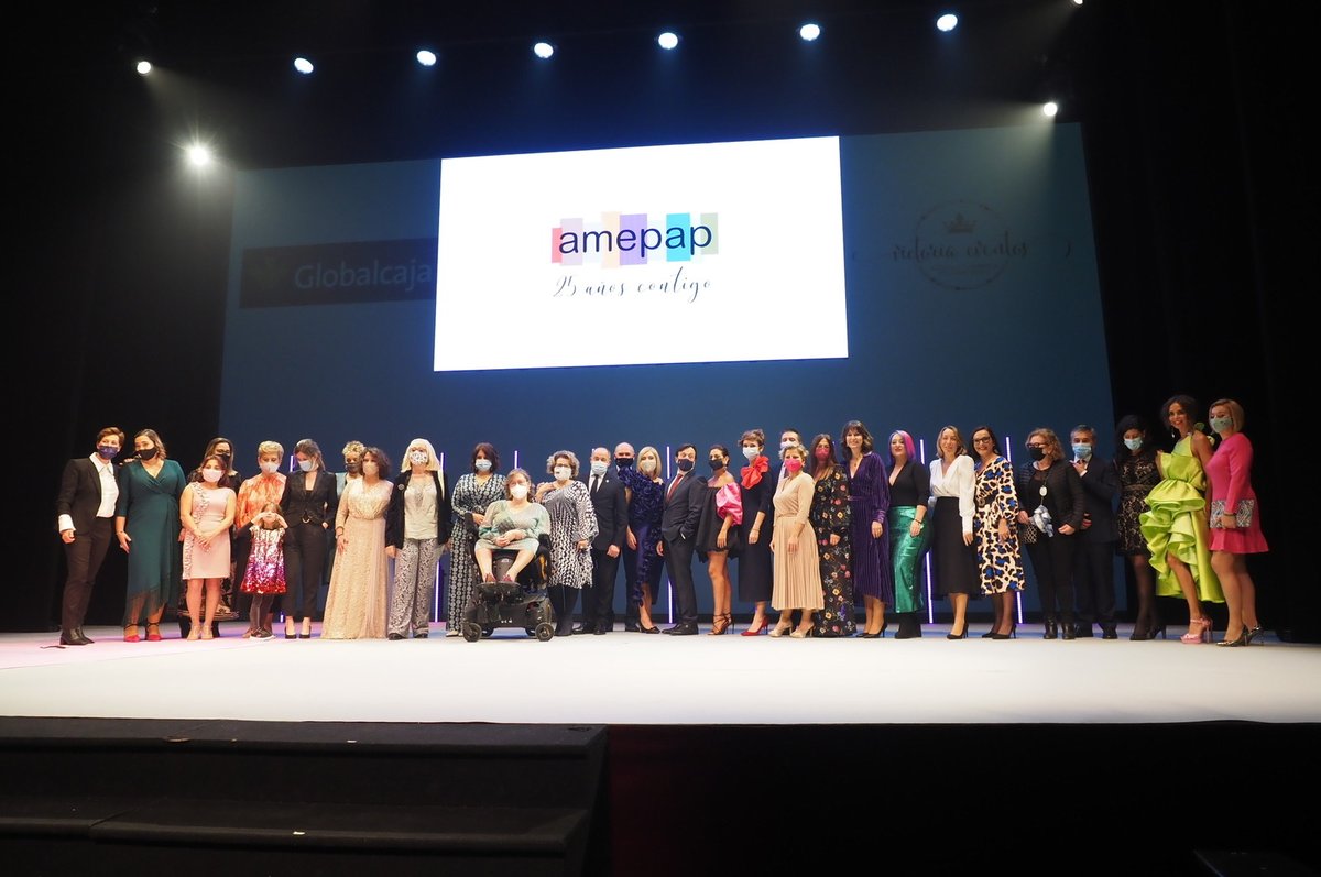 AguasdeAlbacete's tweet photo. ¡Enhorabuena @AMEPAP_AB por vuestro 2️⃣5️⃣º aniversario! ¡Enhorabuena a todas las #premiadas en esta XVI edición de los #PremiosEntreNosotras2021. Para @AguasdeAlbacete siempre es un #orgullo apoyar y reconocer el #talento, el #esfuerzo y el #emprendimiento 👏#MujeresEmprendedoras https://t.co/9WlfmXoURd