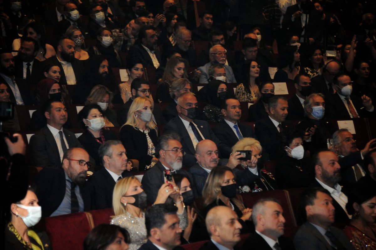 AhmetMisbah's tweet photo. İstanbul bu gece muhteşem bir buluşmaya tanıklık etti.

Korkut Ata Türk Dünyası Film Festivali Ödül Töreni’nde Ülkemizin ve Türk Dünyasının sinemasını İstanbul’da buluşturduk. 

📍 Atatürk Kültür Merkezi

@Korkutata_TDFF https://t.co/5EKQZrX65e