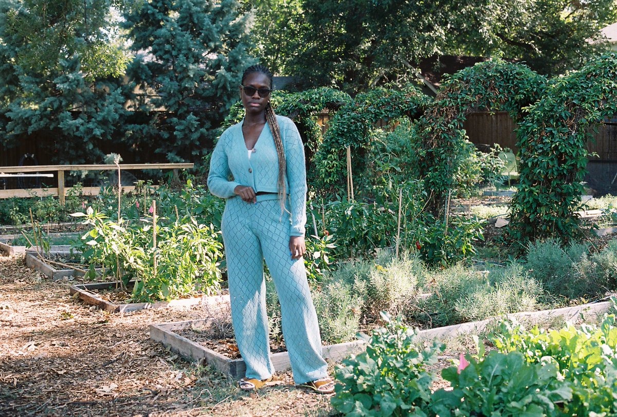 liberated_space's tweet photo. Film Friday: @tashigolean at Garden Cafe 💚

Shot on Canon AE-1, 35mm, Portra 400 film https://t.co/aQiIkrUneD