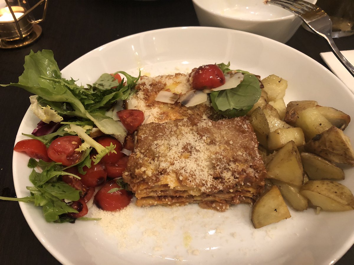 myfoodhunt's tweet photo. Lovely first evening at https://t.co/M5TCfblx1M on opening day. 😎
Great hosts and wish them all the best on the new chapter in their Lasagneria Italiano
Lasagna delicious as always 👍🥳
#nottingham #nottsfood #TheNottinghamFoodBlog #italianfood #lasagne https://t.co/bI3YgRFO0Z