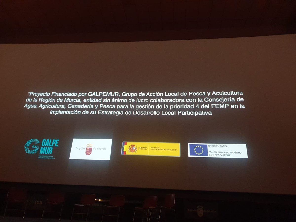 galpemur's tweet photo. En el estreno del corto documental "Los Almadrabos" de la @Asoc_Columbares al que han asistido Emilio María Dolores, jefe de servicio de pesca, Juan Paredes, propietario de la Almadraba de la Azohia, @Pablo__Almansa director del cortometraje y todos los pescadores de la Azohia https://t.co/WVApIOhFde