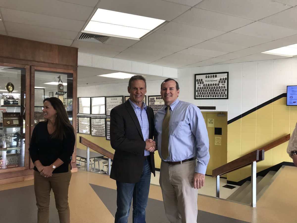 WeakleySchools's tweet photo. Welcomed @GovBillLee to Dresden High School today and provided a tour of CTE classes, the Livestock Production Farm, classes, and he heard our pop band and greeted our Veterans! https://t.co/wHijsQFLUb