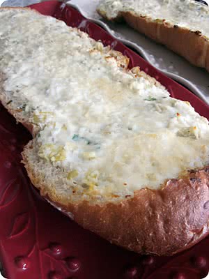 SixSistersStuff's tweet photo. I love artichoke dip, so when I found this recipe at Closet Cooking I knew I had to make it! It was so good and made the perfect side dish! https://t.co/nybltrBgMa #sixsistersstuff #atrichoke #cheesy #artichokebread #sidedish https://t.co/XeyWjSJJgH