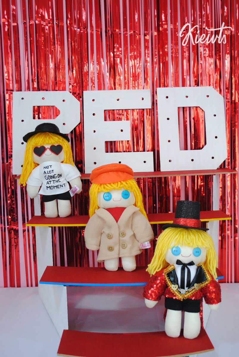 Kiewts_'s tweet photo. Loving @taylorswift13 was red ♥️ Hoy salió RED Taylor’s Version yyy pa celebrar hice un kiewt de cada era de Taylor + 2 Kiewts extras de RED 🧣

Todos están disponibles así que mándame un mensaje  🧵🍁

#kiewts  #redtaylorsversion #AllTooWellTenMinuteVersion @taylornation13 https://t.co/vKSRKj1Rw3