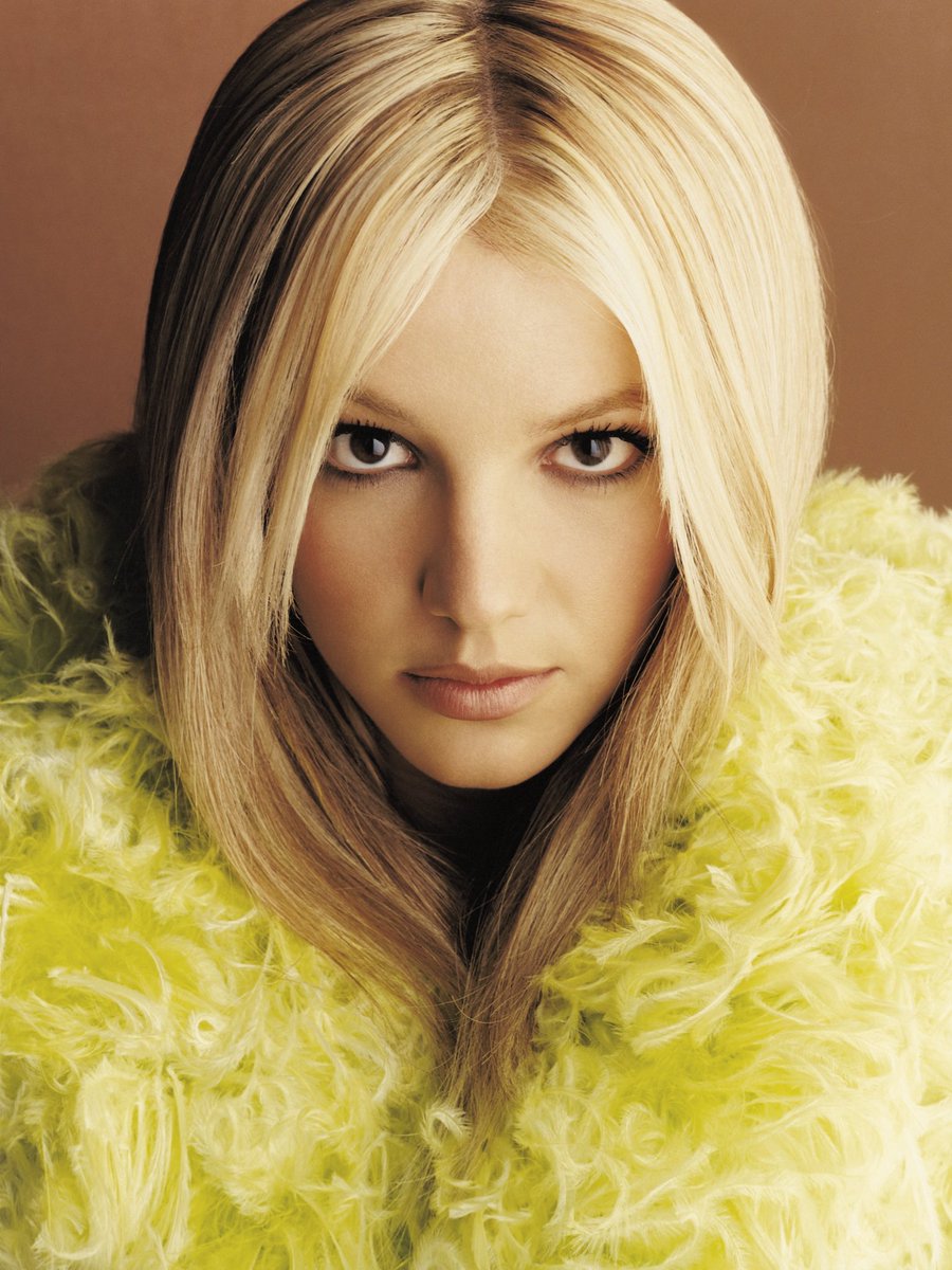 BritneyActuFR's tweet photo. 🚨#INFO🚨 : C’est officiel, Britney Spears est (enfin) LIBÉRÉE de sa tutelle.

La juge a tranché en faveur de Britney Spears. Elle est enfin libre après +14ans de harcèlement psychologique et de chantage.

#FreeBritney🕊 #BritneyIsFree🕊 https://t.co/znQ1znSnom
