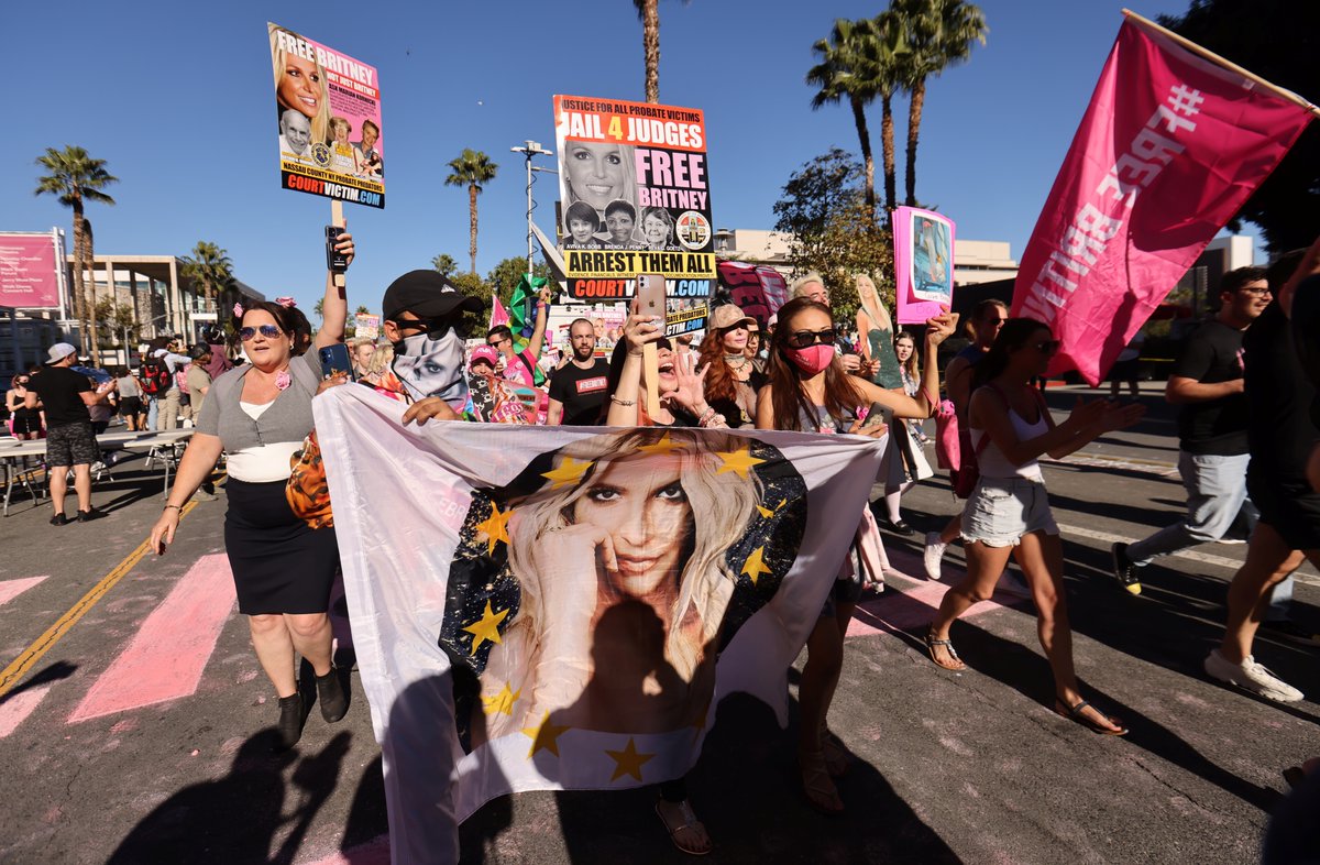 ajplus's tweet photo. BREAKING: A judge ended Britney Spears' conservatorship following a court hearing.

The singer has been blocked from controlling her finances and personal affairs for 13 years due to the conservatorship, which she called "abusive" during a previous hearing. https://t.co/wnSpXvgeqx