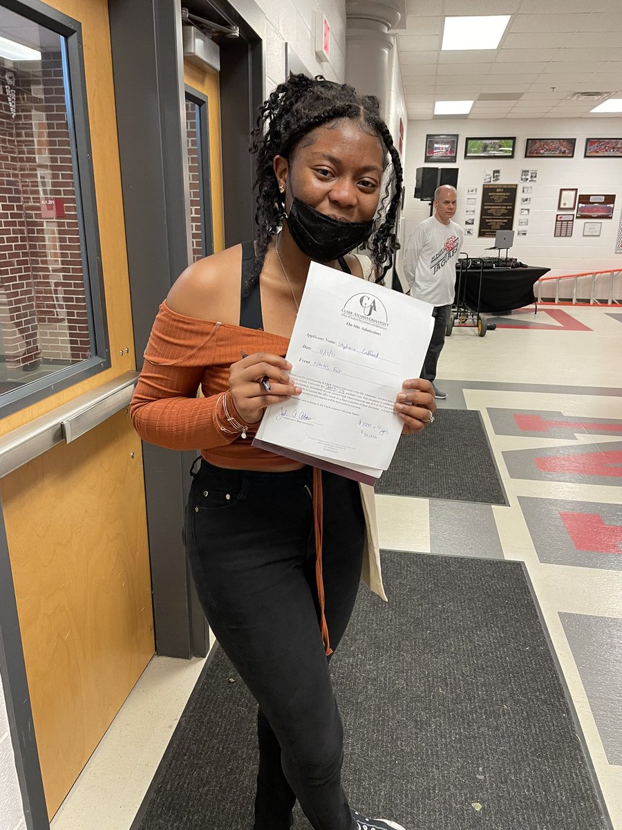 nmhsjaguarstrong tweet media