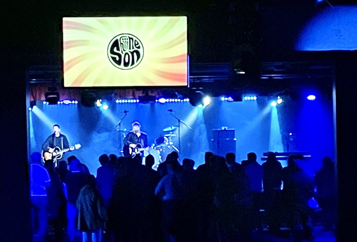 IndieOver40's tweet photo. A Quality set from Matt Mcmanamon in Reds.
@ShiiineOn_ #ShiiineOn2021 https://t.co/LzvTwycYM8