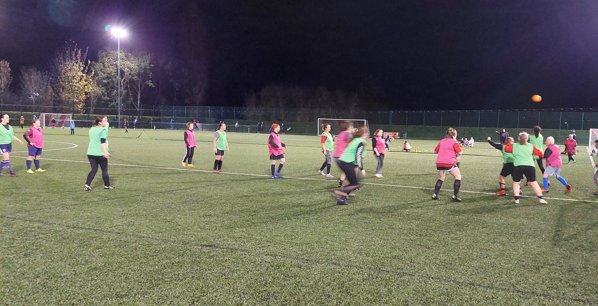 Fantastic turnout this evening for #mumsplayfootball - we finished playing a 12 a side game....on a 7-a side pitch.
After 50 minutes they couldn't be separated and it finished 1-1.
<a href="/StaffordshireFA/">Staffordshire FA</a> <a href="/sglfl/">Staffordshire Girls & Ladies Football League</a>