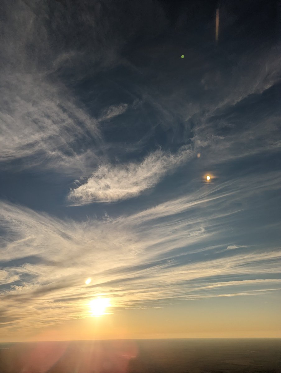 MKBHD's tweet image. HDR from Pixel 6 Pro