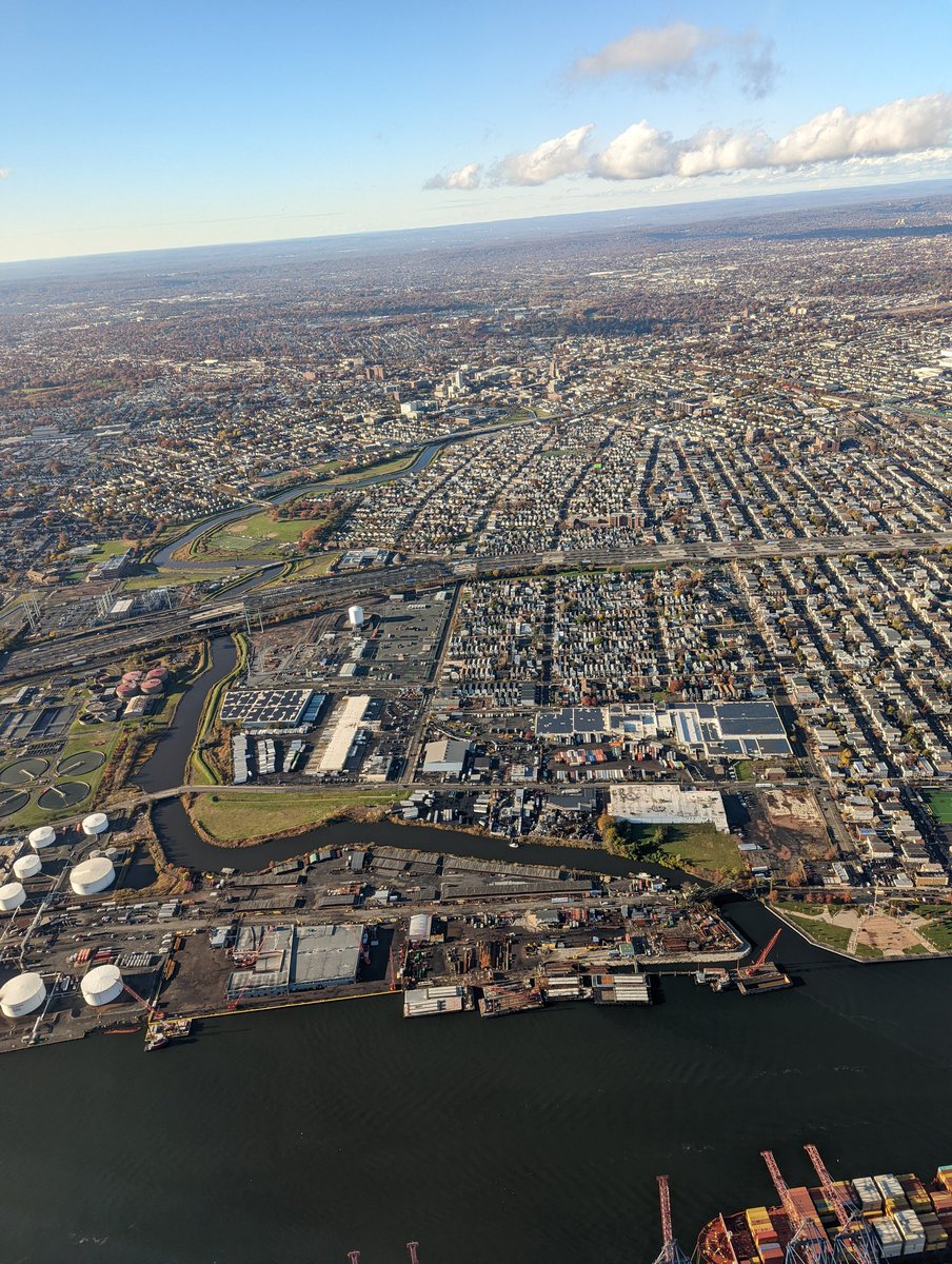 MKBHD's tweet image. HDR from Pixel 6 Pro