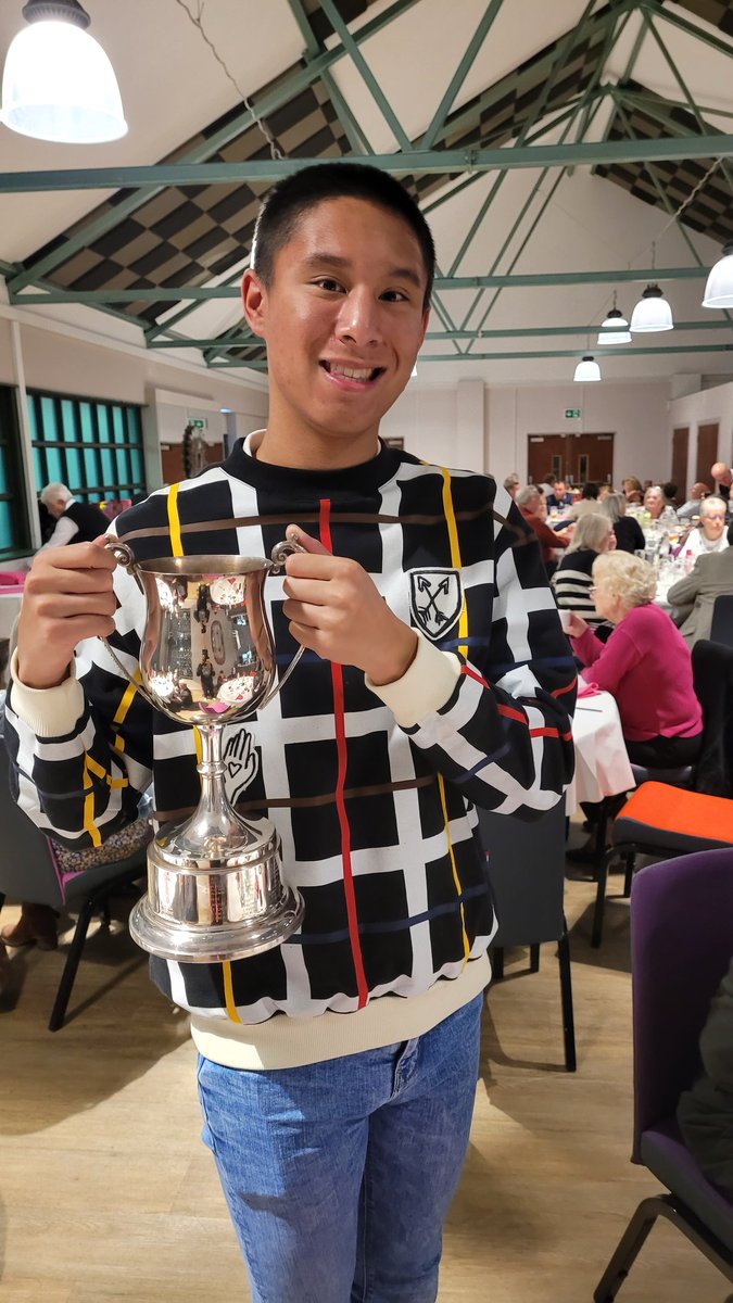 End of year presentation at my golf club happy to win champion golfer of the year <a href="/AGSHeadmaster/">Mark Sturgeon</a>  <a href="/AGSSportandPE/">AGS Sport</a> <a href="/AGSFounded1598/">Aylesbury Grammar School</a>